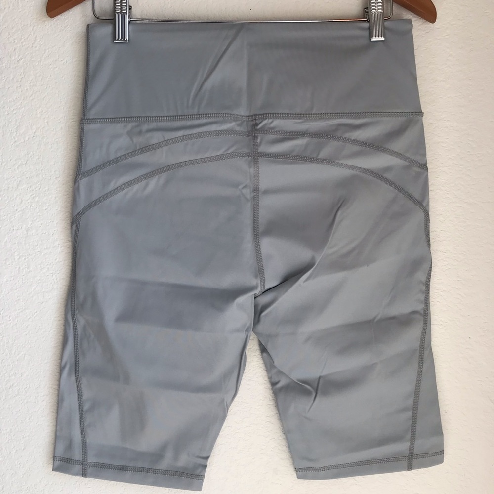 High Waist Biker Shorts Gray Women's size Large Pockets 9" Inseam Soft - Picture 2 of 15